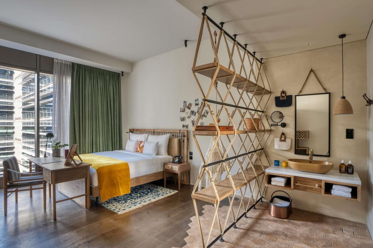 Quarto, 1 cama King (Glamping) | Roupas de cama premium, frigobar (abastecido com itens grátis)