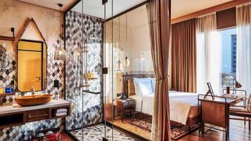 Medium Bedouin Room (Free Shuttle Service to Kite Beach and Dubai Mall) | Premium bedding, free minibar, in-room safe, individually decorated