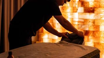 Couples treatment room(s), sauna, steam room, body treatments