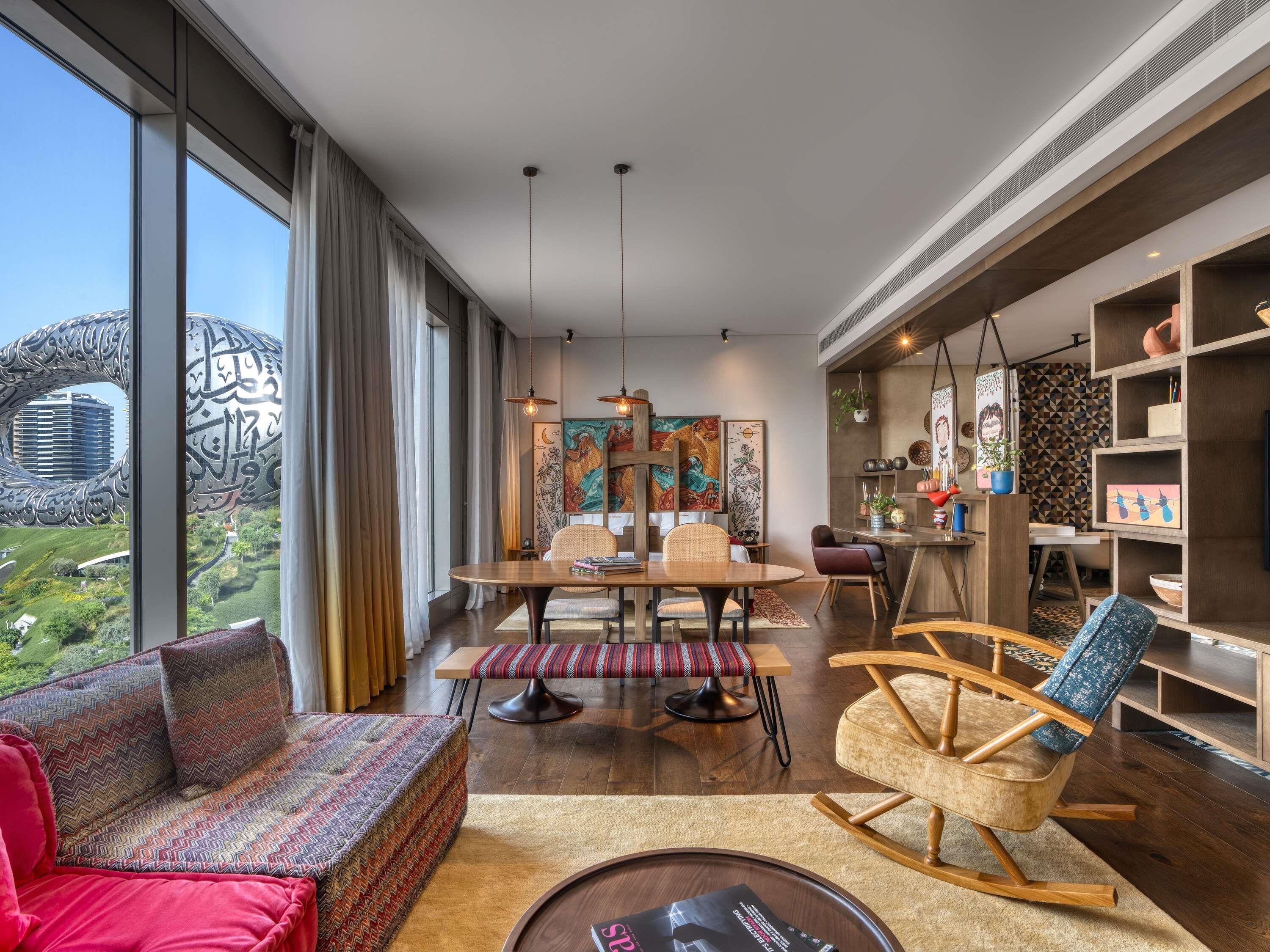Artist Village Suite Museum View | Premium bedding, free minibar, in-room safe, individually decorated