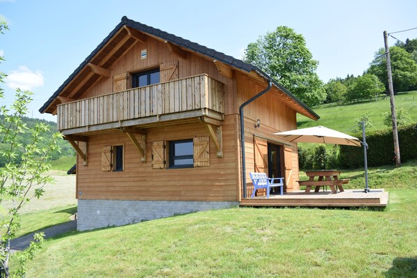 Exterior - Vosges mountain chalet (Ban-sur-Meurthe-Clefcy)