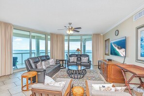 Smart TV - P2-1501 Island View Bliss - Relax, Refresh & Renew! (Pensacola Beach)