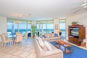 TV - P3-0607 -3B Gulf Views - Tower 3 @ Portofino (Pensacola Beach)