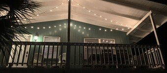 The Perch- FREE Golf Cart! Recently Updated, Sleeps 5, 1.5blocks from the beach.