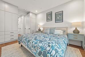3 chambres, fer et planche à repasser, lit parapluie, Wi-Fi gratuit