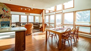 Casa (Quitin` Time) | Fachada