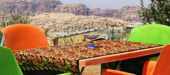 Happy Family Apartment