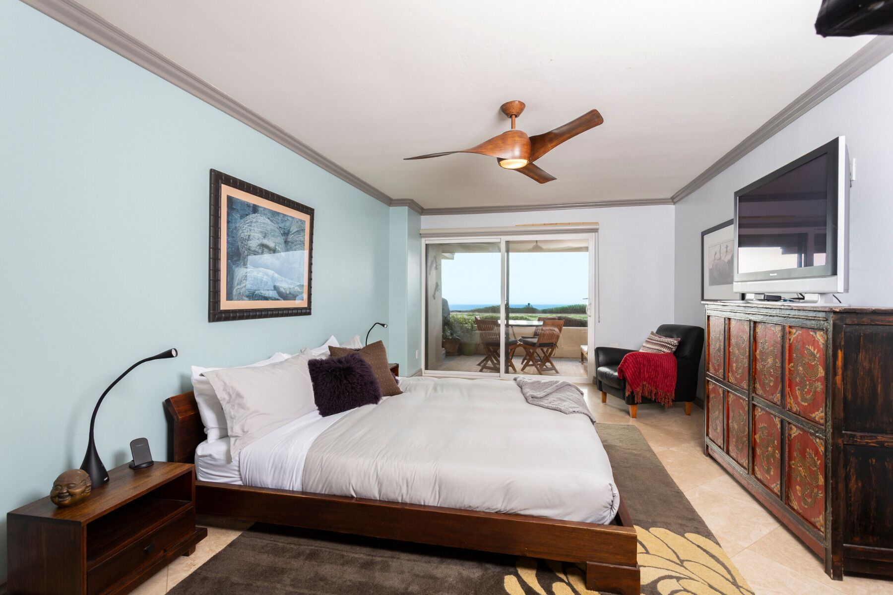 3 bedrooms, desk, iron/ironing board, free WiFi