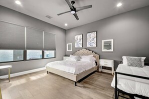 3 chambres, fer et planche à repasser, lit parapluie, Wi-Fi gratuit