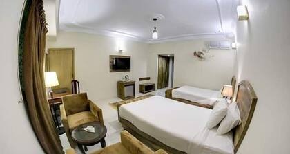 Hotel Al-Farooq