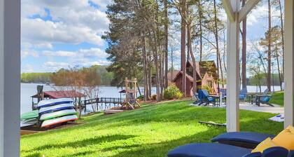 Edgewater Escape - Your ultimate lakefront retreat for unforgettable family fun and relaxation