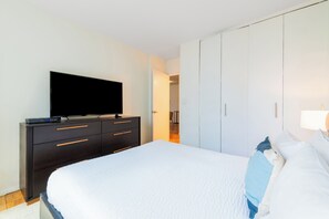 Unclassified image, 5 of 8, button