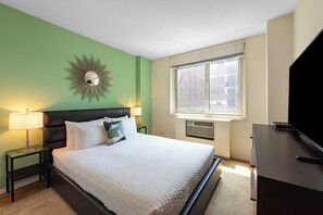 Unclassified image, 4 of 8, button