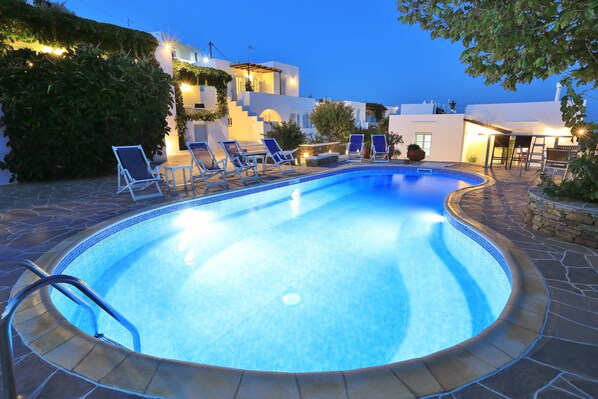 Seasonal outdoor pool