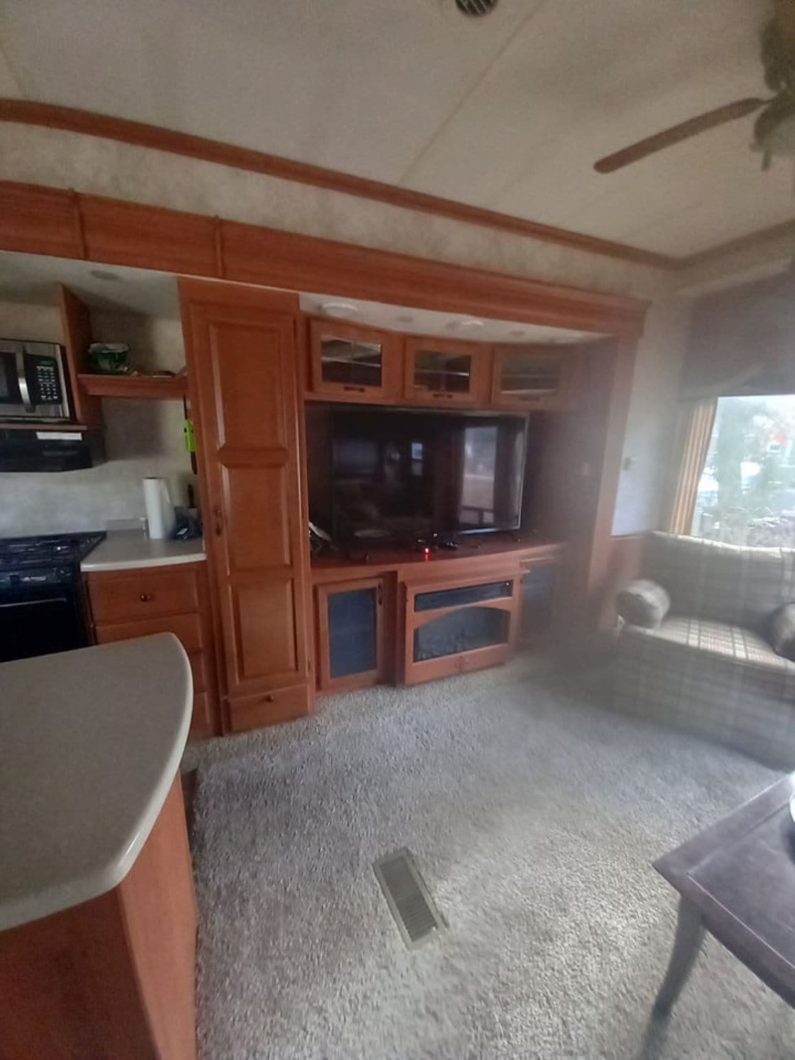 冰箱、微波炉、烤箱、炉灶