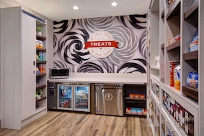Snack bar - Hampton Inn & Suites Ontario Rancho Cucamonga (Rancho Cucamonga)