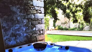 Hot tub