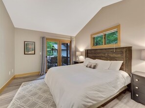 5 makuuhuonetta, silitysrauta/-lauta, Wi-Fi, vuodevaatteet