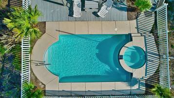 Outdoor pool, a heated pool