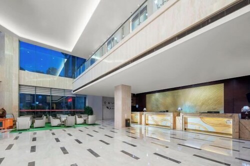 King's Park International Hotel