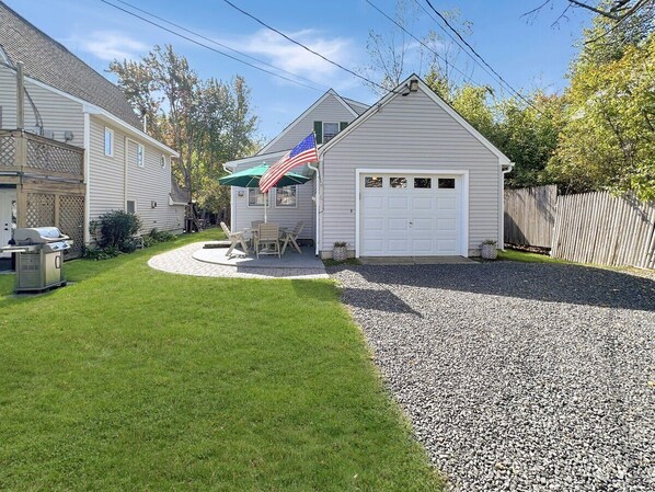 Exterior - Family Retreat at York Beach-Lovely home just minutes from Long Sands Beach (York)