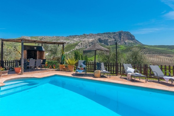 Casa Rural El Chaparro Antequera - La Higuera by Ruralidays