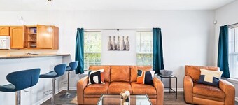 Modern| Spacious 3BR + 2B| 5 mins to DT Durham