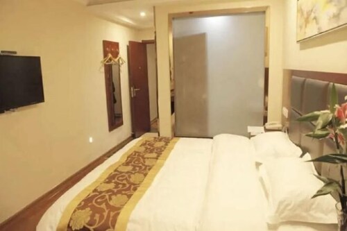 Greentree Inn Anhui Wuhu Wuwei Chaowu Ximen Express Hotel