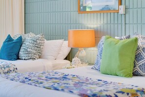 Iron/ironing board, free WiFi, bed sheets - SUMMER SALE! Cozy Studio Steps to Sandy Beach - Napili Shores D126 (Lahaina)