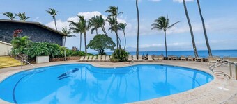  NS D126 Cozy Studio Steps From Beach w Pool