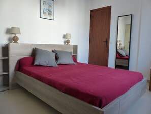1 Schlafzimmer, Bügeleisen/Bügelbrett, kostenloses WLAN, Bettwäsche