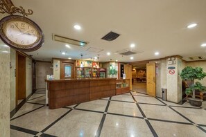 Lobby lounge - Shanghai Jiu Yu Hotel (Shanghai)