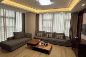 Room - Yangzhong Zhonghai Hotel (Yangzhong)