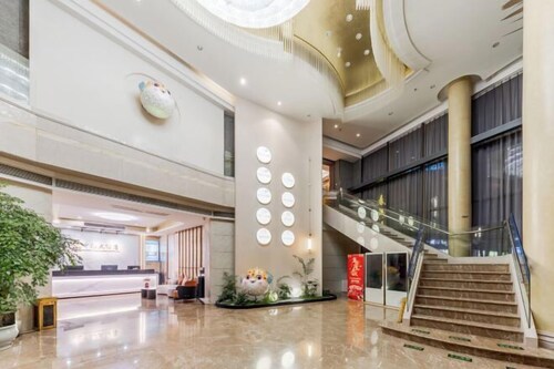 Yangzhong Zhonghai Hotel