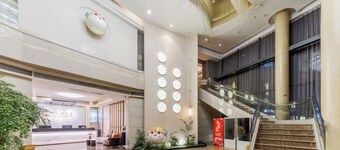 Yangzhong Zhonghai Hotel