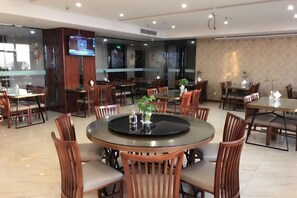Restaurant - Yangzhong Zhonghai Hotel (Yangzhong)