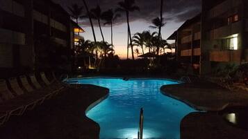 Outdoor pool, a heated pool