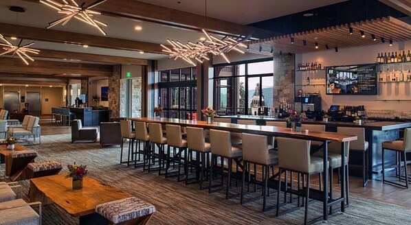 Bar (on property) - Ski in ski out luxury condo with Peak 8 Mountain Views (Breckenridge)