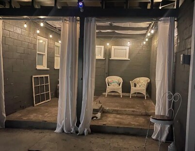 Shabby Chic Style Home - Unit A
