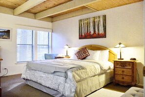 2 chambres, fer et planche Ă repasser, Wi-Fi gratuit, draps fournis