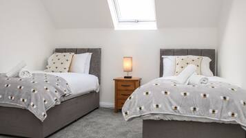 Stuga | 2 sovrum, individuell inredning, unika möbler och gratis wi-fi