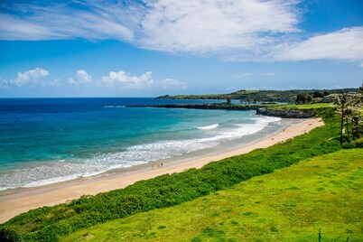 lanai beauty, soak up the sun and enjoy golf views