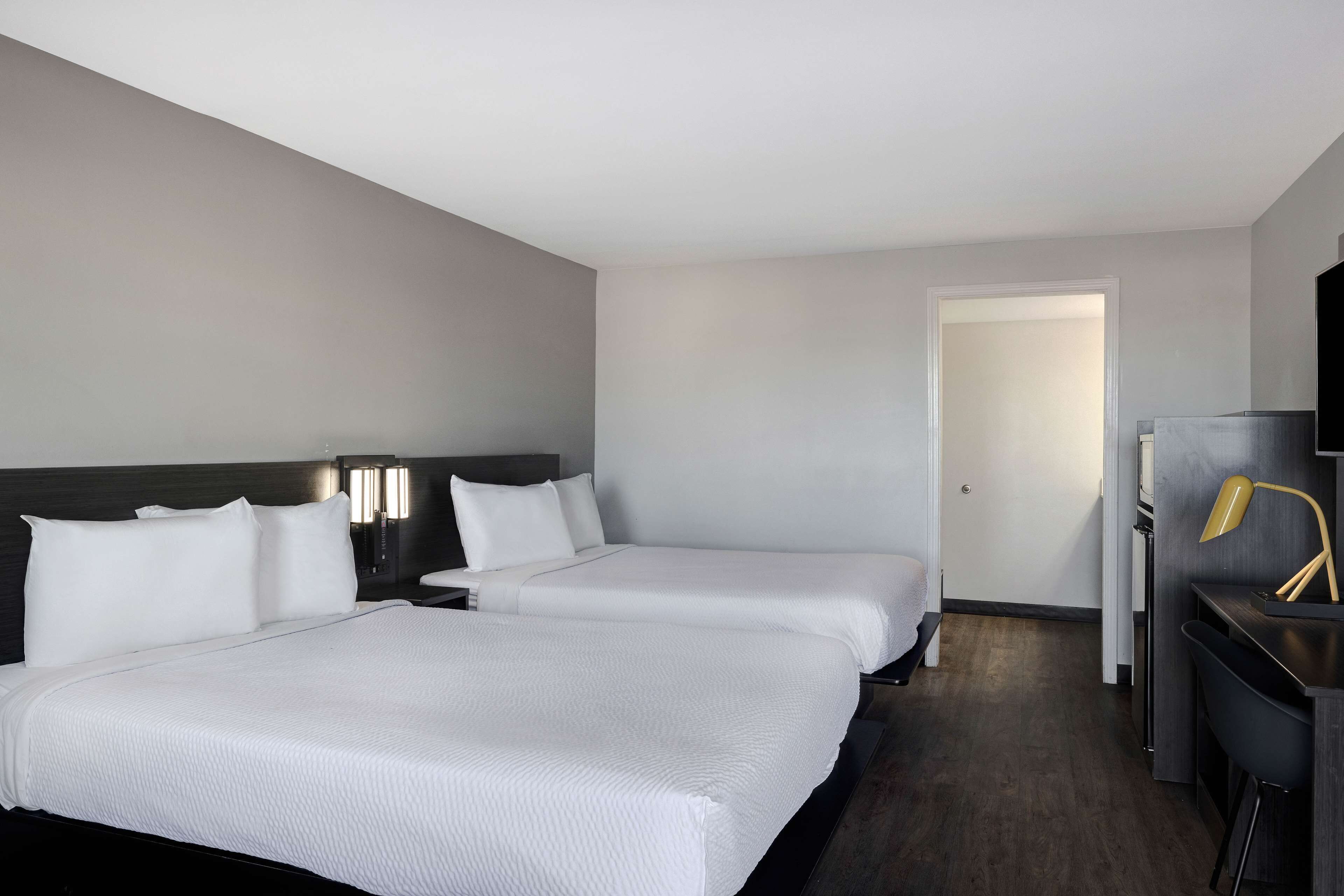 Desk, laptop workspace, free WiFi, bed sheets