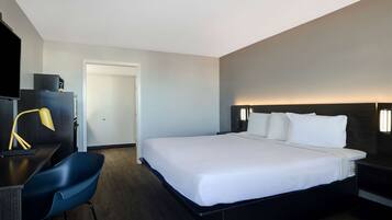 Escritorio, espacio para trabajar con laptop y wifi gratis