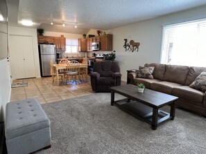 智能電視、足球機