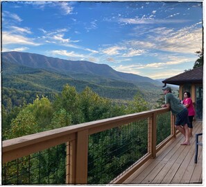 Property grounds - STUNNING View, PRVT Mountain Cabin, Sauna, MovieRm (Gatlinburg)