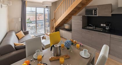 Appart Lumineux avec Balcon | AccĂšs Piscine