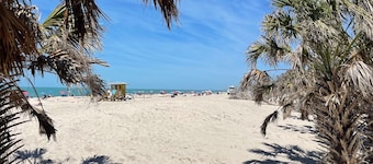 NOKOMIS BEACH BUNGALOW 227