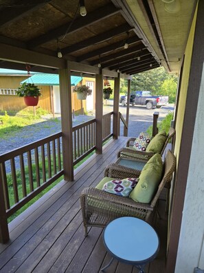 Terrace/patio - Alaska View Lodge (Seward)