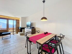 Dining - Crescendo 209 (Verbier)